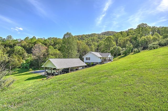 218 Jones Ridge Drive, Dryden, VA 24243