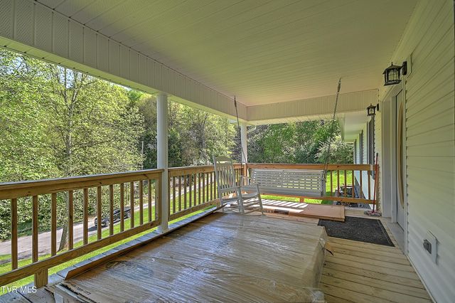 218 Jones Ridge Drive, Dryden, VA 24243