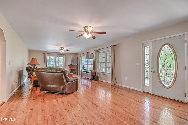 218 Jones Ridge Drive, Dryden, VA 24243