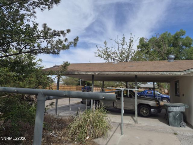 1140 Pine Road, Fallon, NV 89406
