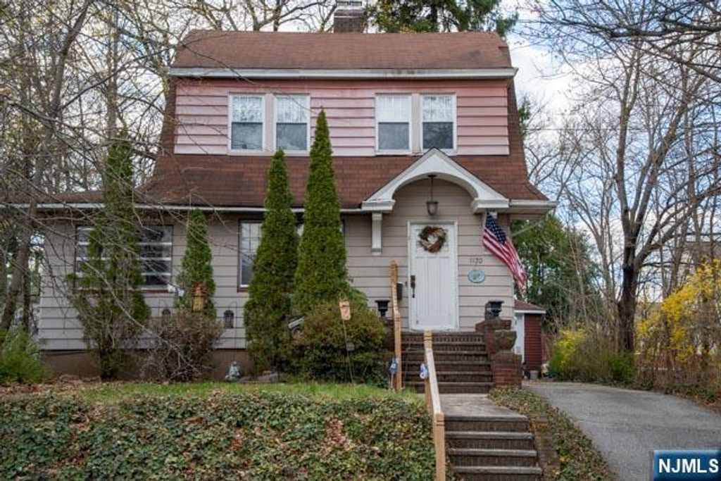 1170 Alicia Avenue, Teaneck, NJ 07666