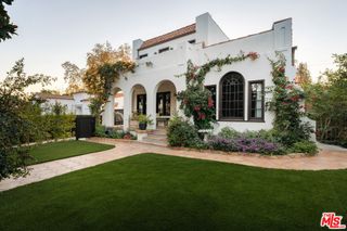 1935 N Catalina Street, Los Angeles, CA 90027