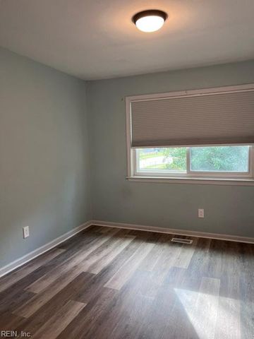 697 Grant AVE, Virginia Beach, VA 23452