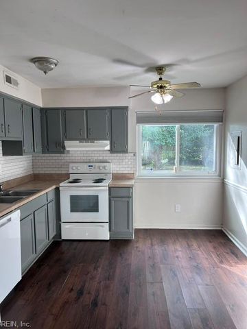 697 Grant AVE, Virginia Beach, VA 23452