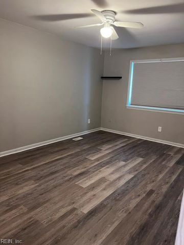 697 Grant AVE, Virginia Beach, VA 23452