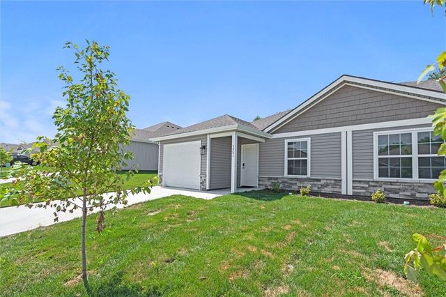 9310 N Lenox Avenue, Kansas City, MO 64154