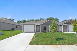 9310 N Lenox Avenue, Kansas City, MO 64154