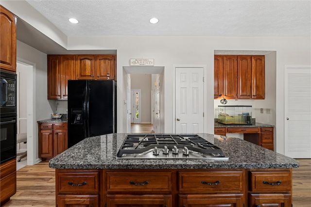 505 Westberry Dr, Allegheny Twp, PA 15068