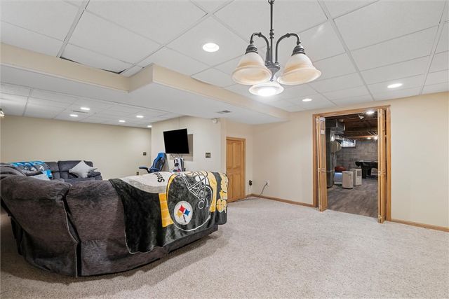 505 Westberry Dr, Allegheny Twp, PA 15068