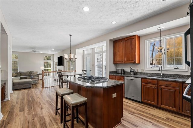 505 Westberry Dr, Allegheny Twp, PA 15068