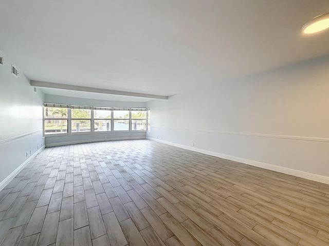 3121 NE 51st Street NE 102E, Fort Lauderdale, FL 33308
