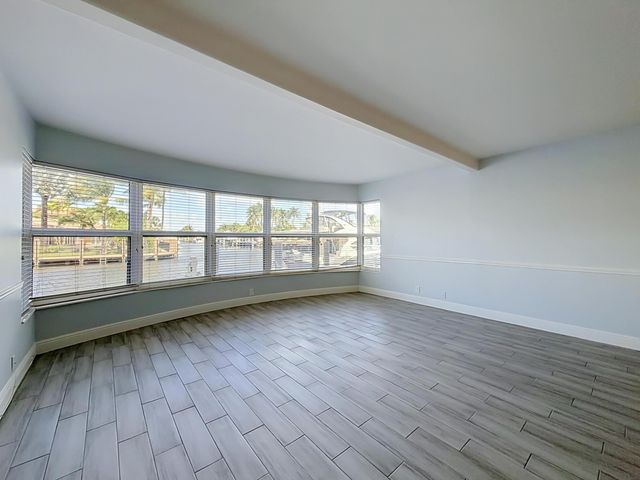 3121 NE 51st Street NE 102E, Fort Lauderdale, FL 33308