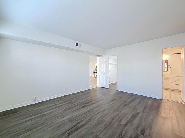 3121 NE 51st Street NE 102E, Fort Lauderdale, FL 33308
