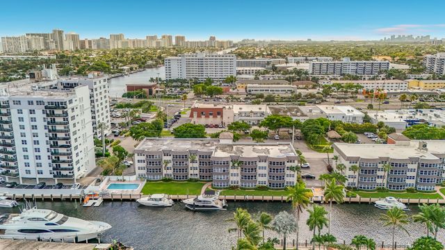 3121 NE 51st Street NE 102E, Fort Lauderdale, FL 33308