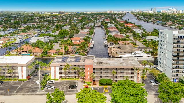3121 NE 51st Street NE 102E, Fort Lauderdale, FL 33308