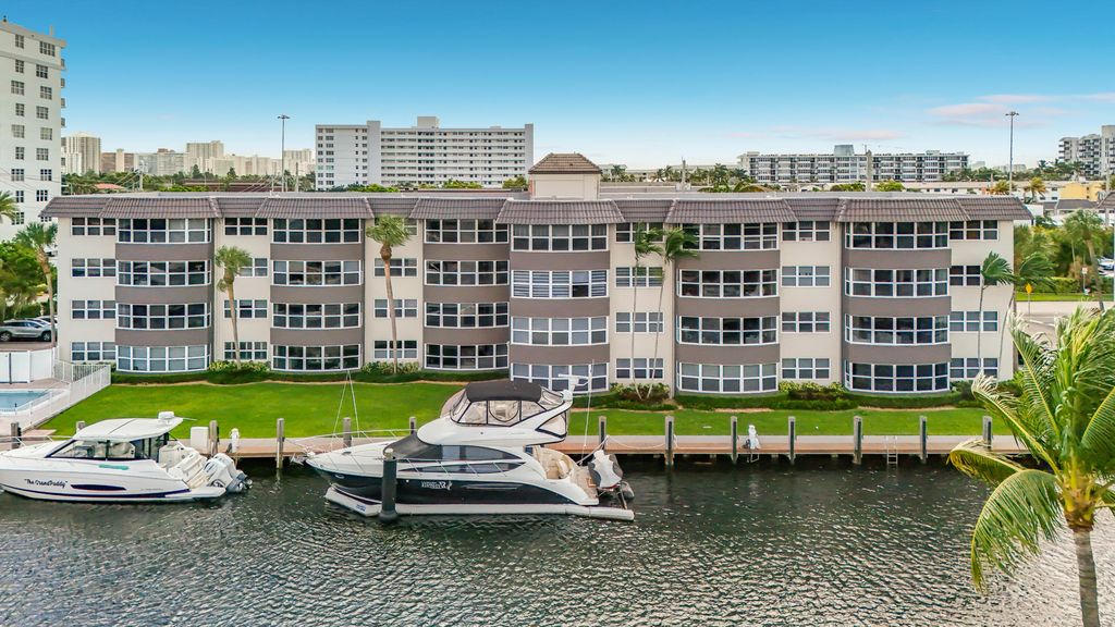 3121 NE 51st Street NE 102E, Fort Lauderdale, FL 33308