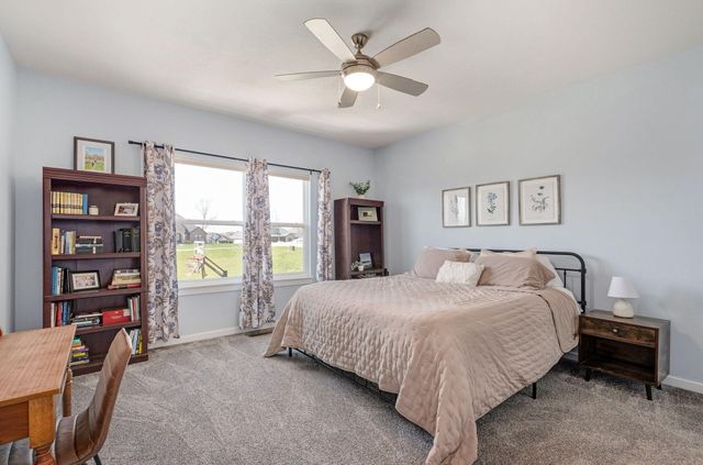 5480 E Cavalcade Lane, Springfield, MO 65802