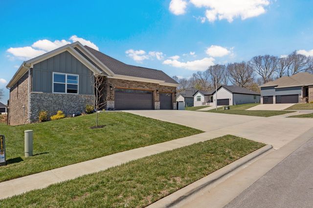 5480 E Cavalcade Lane, Springfield, MO 65802