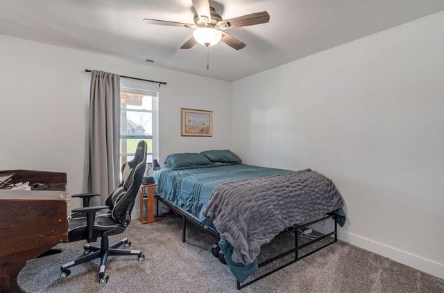 5480 E Cavalcade Lane, Springfield, MO 65802