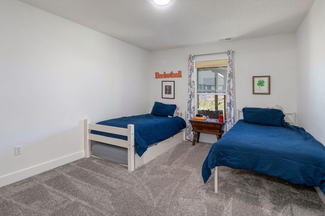 5480 E Cavalcade Lane, Springfield, MO 65802