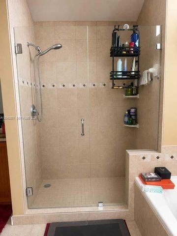 4351 Leicester Ct, West Palm Beach, FL 33409