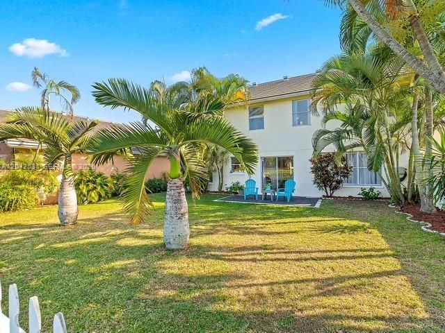 4351 Leicester Ct, West Palm Beach, FL 33409