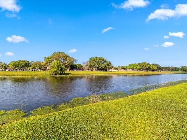 4351 Leicester Ct, West Palm Beach, FL 33409