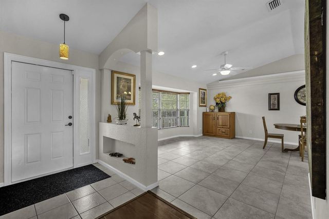 11195 61st St Street N, West Palm Beach, FL 33412