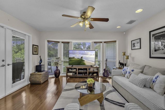 11195 61st St Street N, West Palm Beach, FL 33412