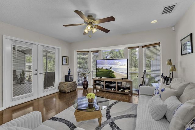 11195 61st St Street N, West Palm Beach, FL 33412