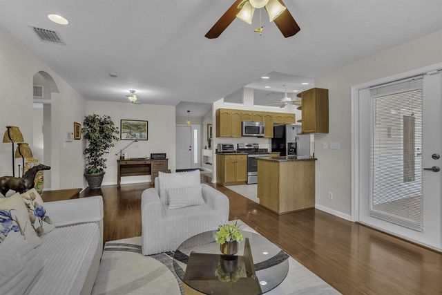 11195 61st St Street N, West Palm Beach, FL 33412