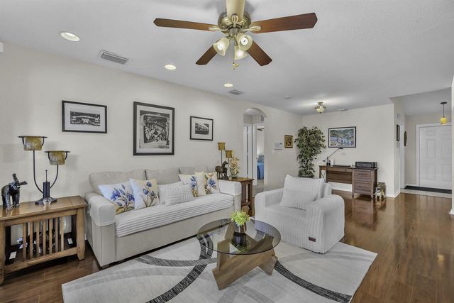 11195 61st St Street N, West Palm Beach, FL 33412
