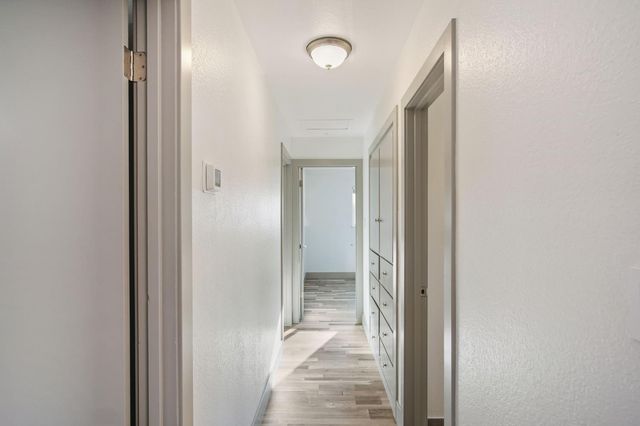 2409 Newport Dr, Modesto, CA 95350