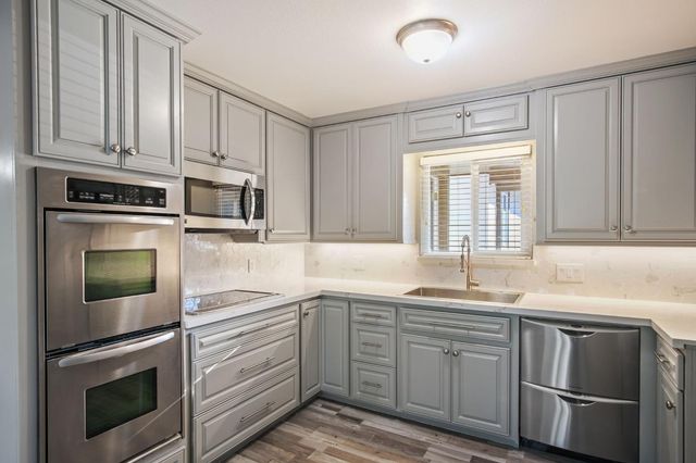 2409 Newport Dr, Modesto, CA 95350