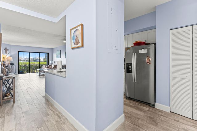 200 Waterway Road 104, Tequesta, FL 33469