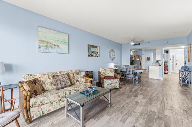 200 Waterway Road 104, Tequesta, FL 33469