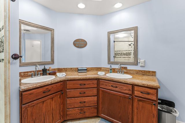 200 Waterway Road 104, Tequesta, FL 33469