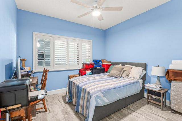 200 Waterway Road 104, Tequesta, FL 33469