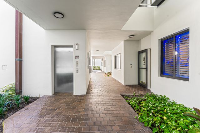 200 Waterway Road 104, Tequesta, FL 33469