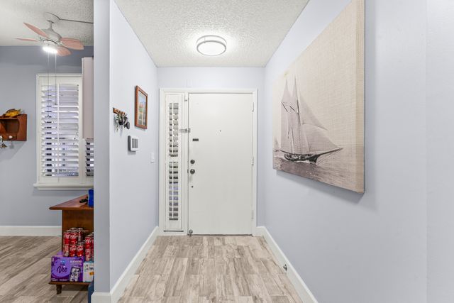 200 Waterway Road 104, Tequesta, FL 33469