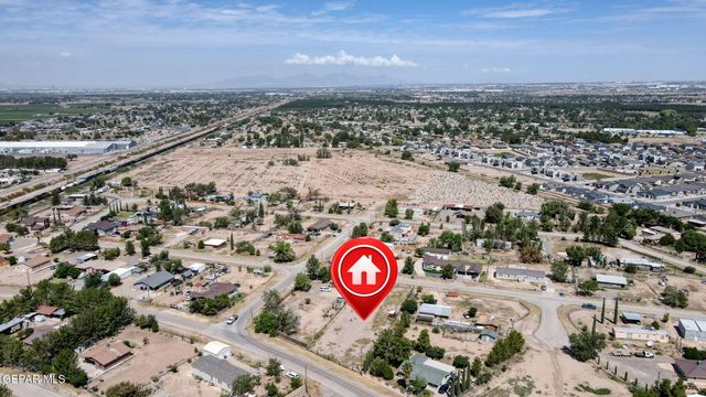 410 Valle Rojo Drive, Socorro, TX 79927