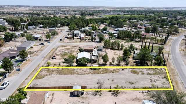 410 Valle Rojo Drive, Socorro, TX 79927