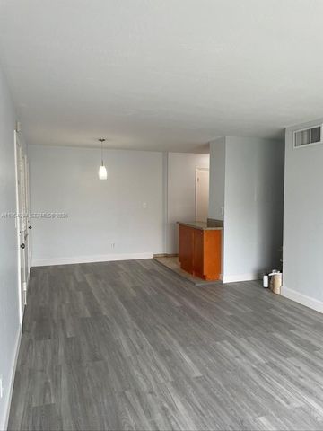 8701 SW 141st St G7, Palmetto Bay, FL 33176