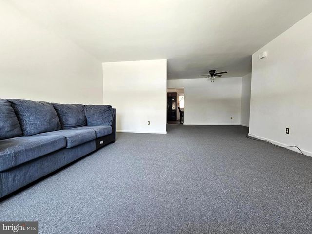 531 PERSHING AVE, Darby, PA 19023