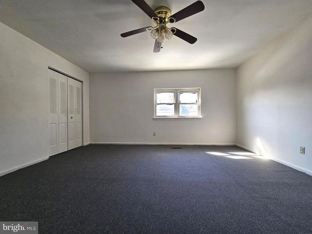 531 PERSHING AVE, Darby, PA 19023