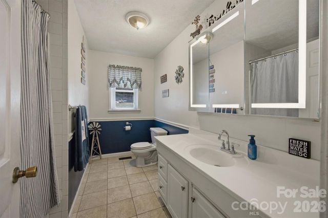 2516 Corolla Hills Drive, Lenoir, NC 28645
