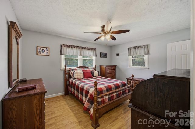 2516 Corolla Hills Drive, Lenoir, NC 28645