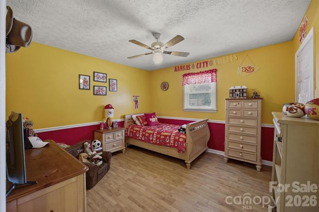 2516 Corolla Hills Drive, Lenoir, NC 28645