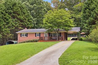 2516 Corolla Hills Drive, Lenoir, NC 28645