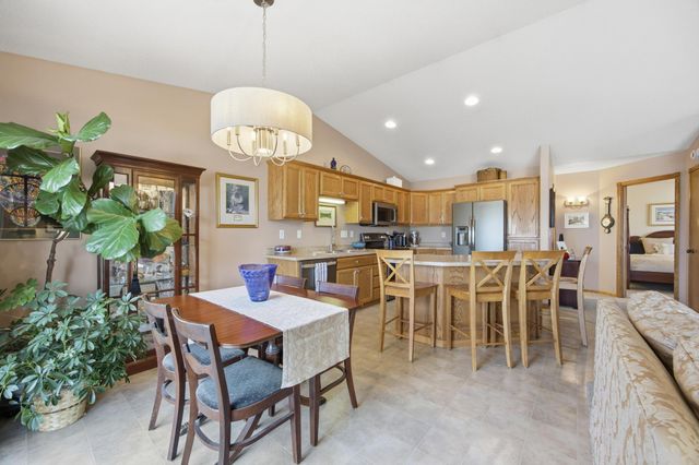 3200 7th Avenue N, Moorhead, MN 56560